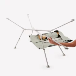 Quechua TABLE DE CAMPING COMPACTE 4/6 PERSONNES - PLATEAU BOIS - POCHE DE RANGEMENT -Camping Rabais Magasin table de camping compacte 46 personnes plateau bois poche de rangement 5